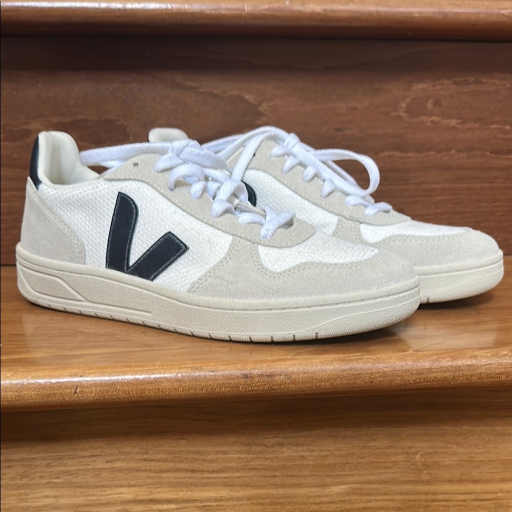 Veja White and Blue Sustainable Sneakers